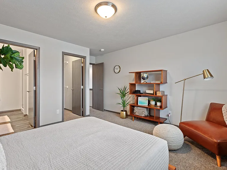 2806 S Marcus Ln — Photo 12