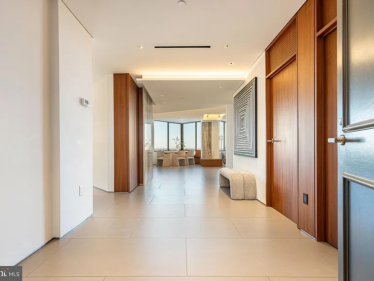 210 W Rittenhouse Sq #2106-2107 — Photo 4