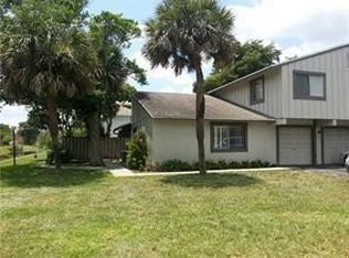 5805 NW 21st St #19-C, Lauderhill, FL 33313