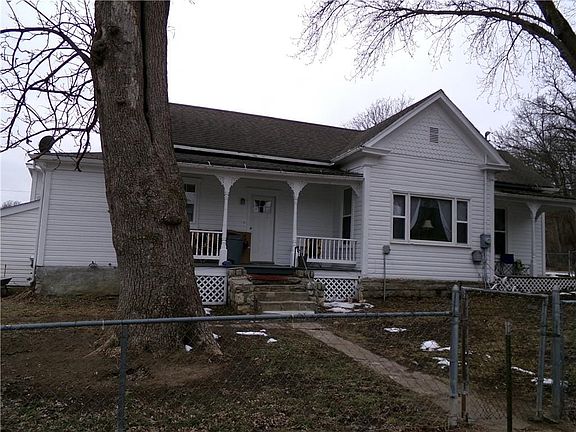 3rd image of 723 Isley Blvd