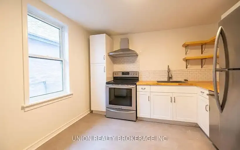 368 Main St — Photo 1