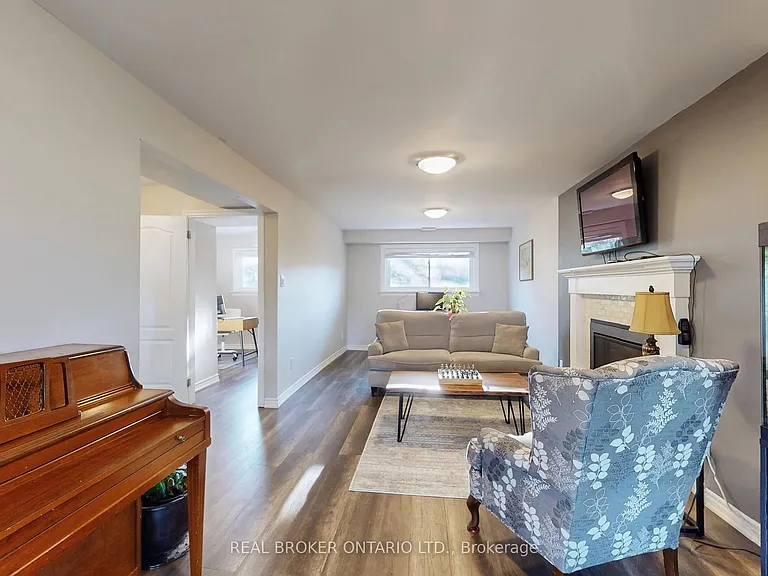 15 Jasmine Cres — Photo 29