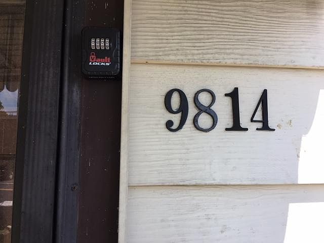 1st image of 9814 Lilac Dr