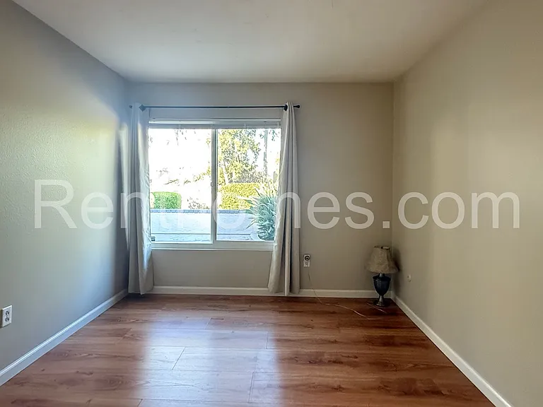 1160 Via Camellia — Photo 14