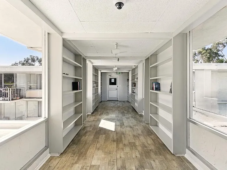 400 Davey Glen Rd — Photo 17