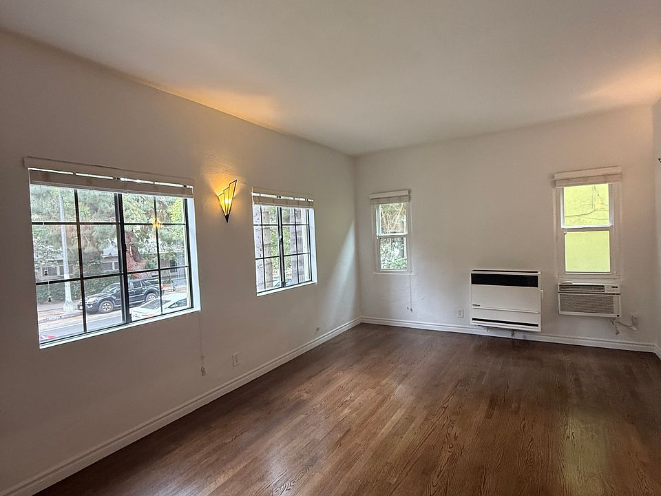 1st image of 1515 Silver Lake Blvd APT 1