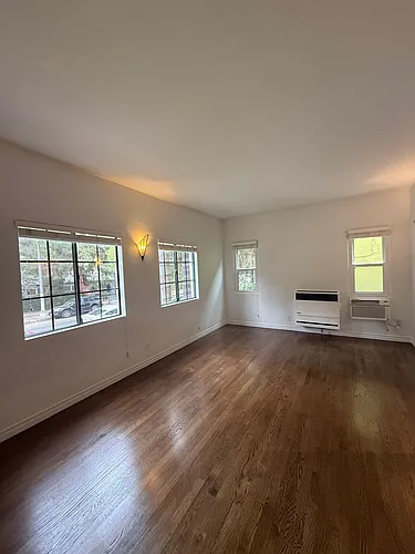1515 Silver Lake Blvd #1 Photo 1