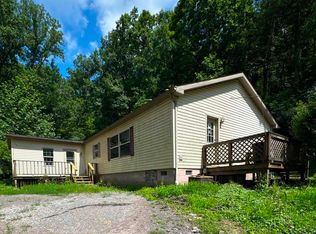 137 Turkey Run Rd, Salem, WV 26426