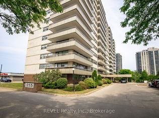 215 Glenridge Ave #1104, Saint Catharines, ON L2T 3J7
