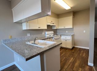 1262 N Marks Ave #106, Fresno, CA 93722