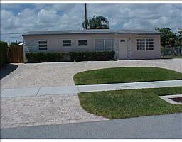 1st image of 500 NE 59th Ct