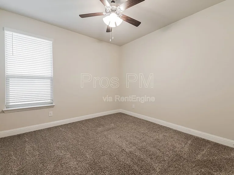 1121 Knightsbridge Rd — Photo 11