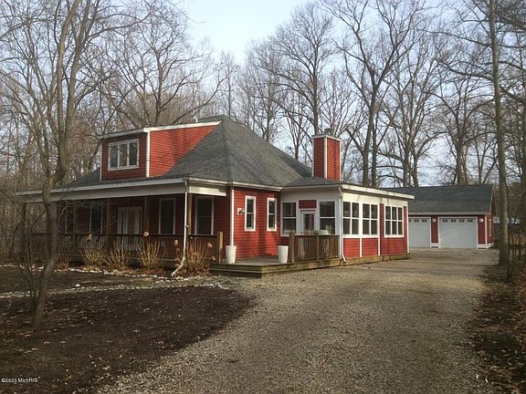 3rd image of 18599 Chase Ln