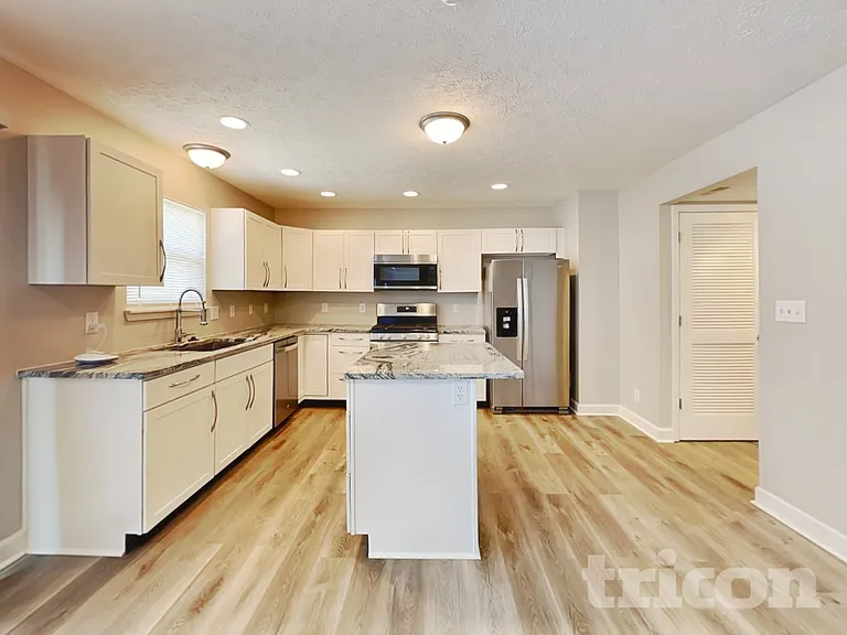 1702 Jaques Dr — Photo 5