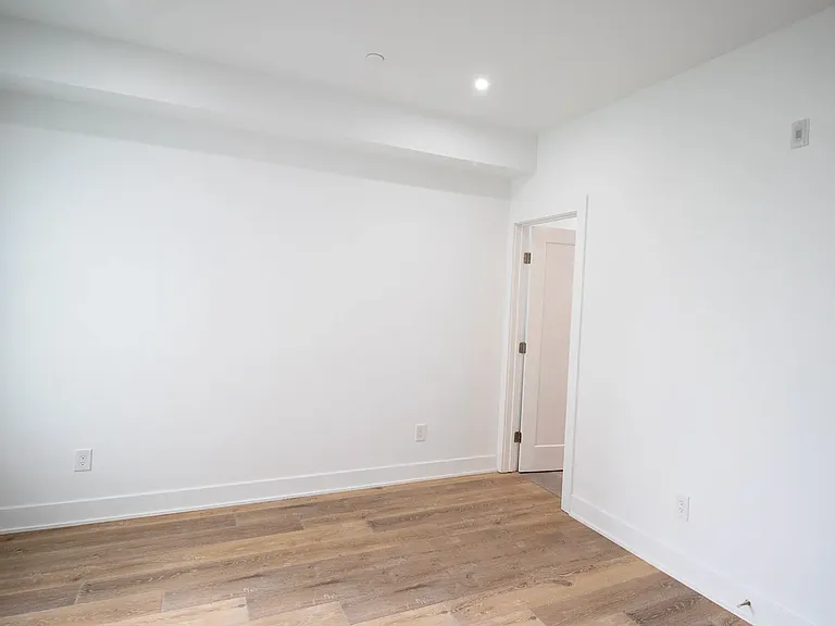 1740 N 22nd St #5 — Photo 12