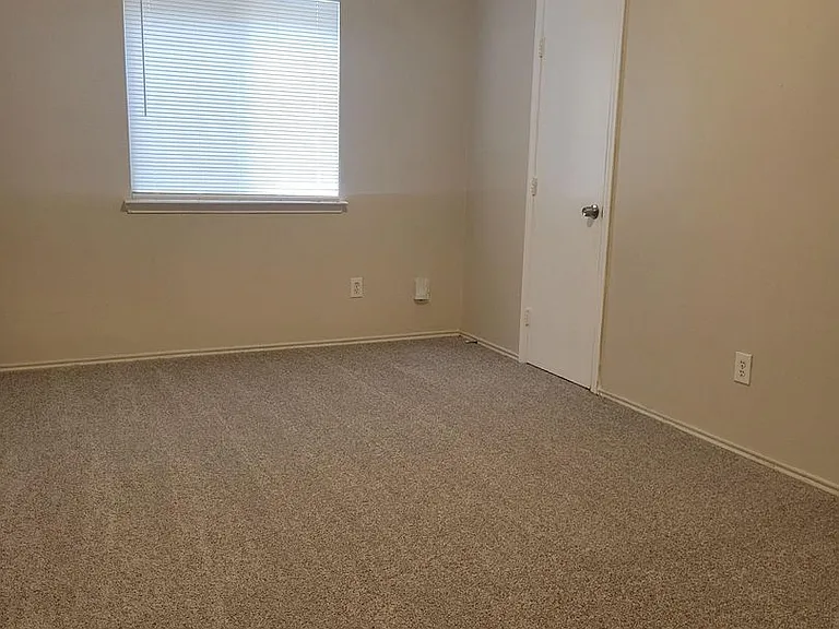 8819 Roaring Point Dr — Photo 9