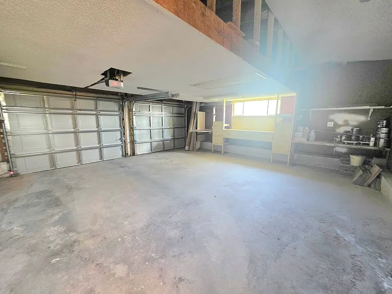 760 Briarwood Dr — Photo 24