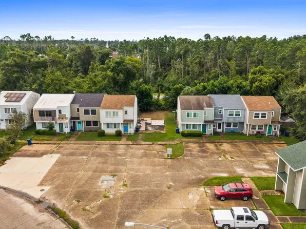 563 Palermo Rd, Panama City, FL 32405