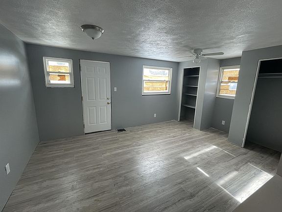 4th image of 21570 S Lake Shore Blvd #1