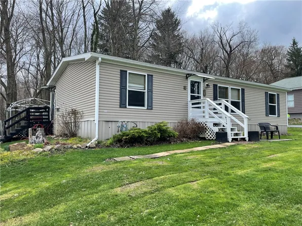 102 Chestnut St W, Greenville, PA 16125