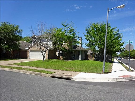 2nd image of 1908 Lantana Dr