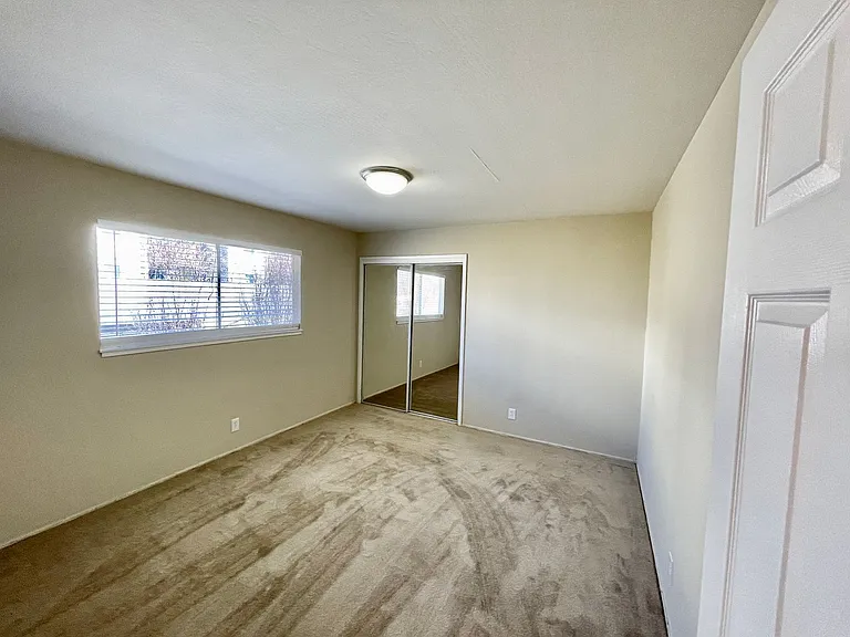 466 N Fair Oaks Avenue — Photo 18