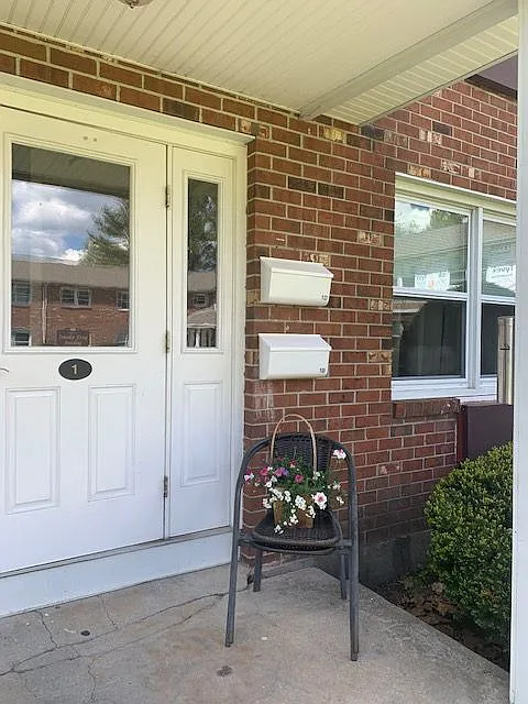 2 bed, $1,750 — Photo 4