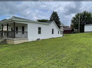 246 S 9th St, Burlington, IA