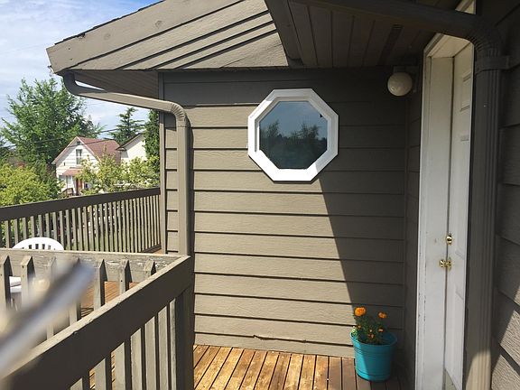 front entrance with deck