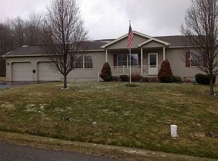 49 Blossom Ct, Mercer, PA 16137