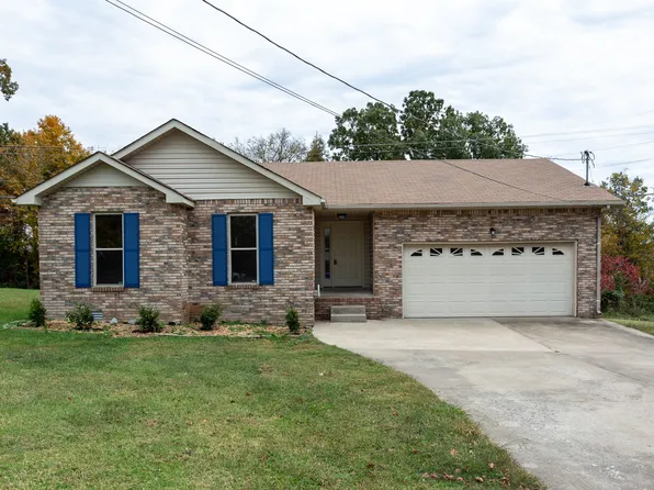304 Eggars Ct, Clarksville, TN 37042