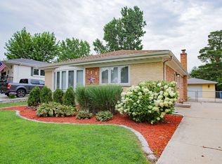 711 Schiller St, Itasca, IL 60143