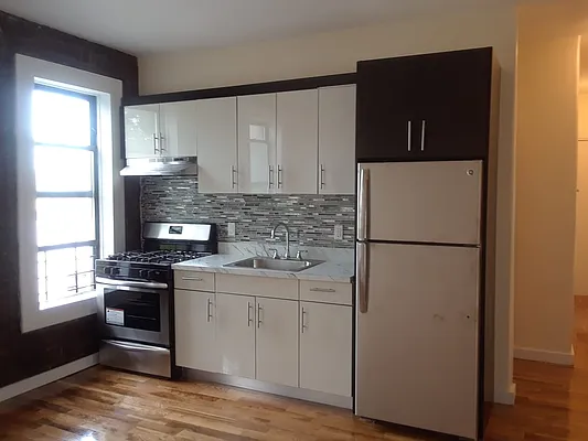 Rented by Alara Real Estate LLC | media 17