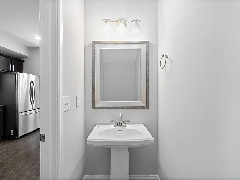 Biltmore Luxury Townhomes — Photo 21