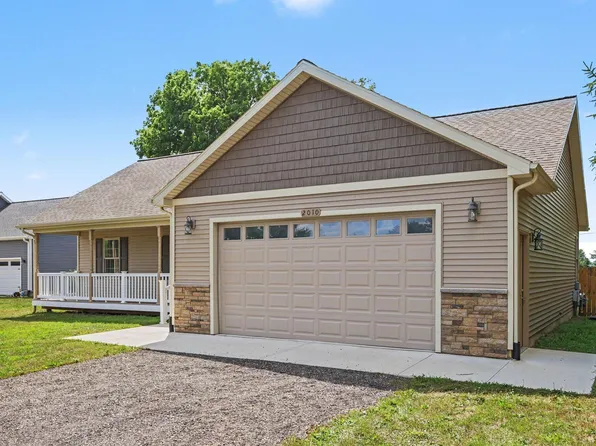 2010 Wolf Lake Rd, Grass Lake, MI 49240