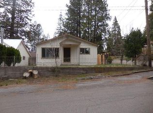 301 Walnut St, Weed, CA 96094