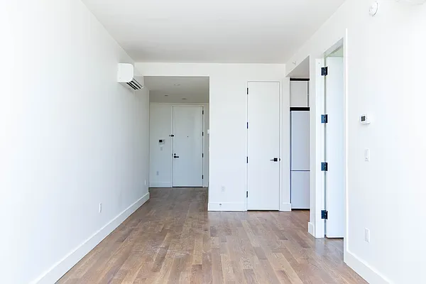 Rented by Nooklyn NYC LLC | media 11