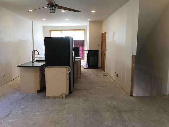 3rd image of 2538 W Flournoy St #1
