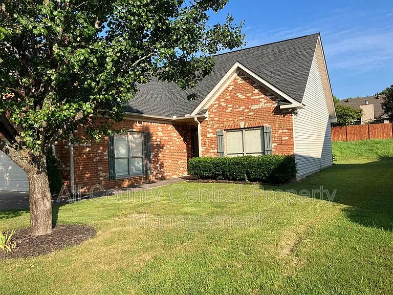 2045 Forest Lakes Ln — Photo 2