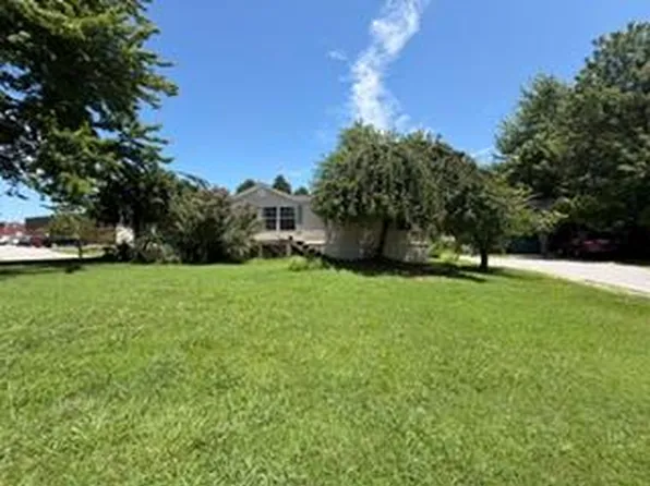 135 Cedar Ln, Allons, TN 38541