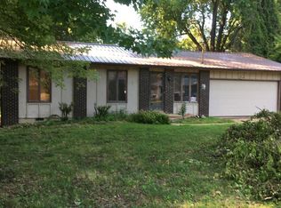 2305 E Ridgecrest St, Ozark, MO 65721