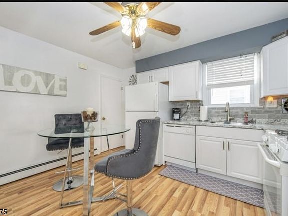 2nd image of 44 Parkway W Floor 2
