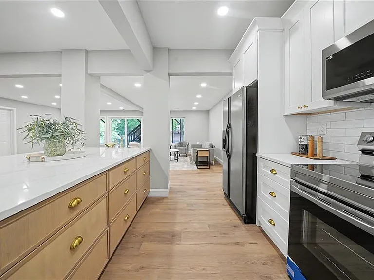 195 Brightmore Way — Photo 31