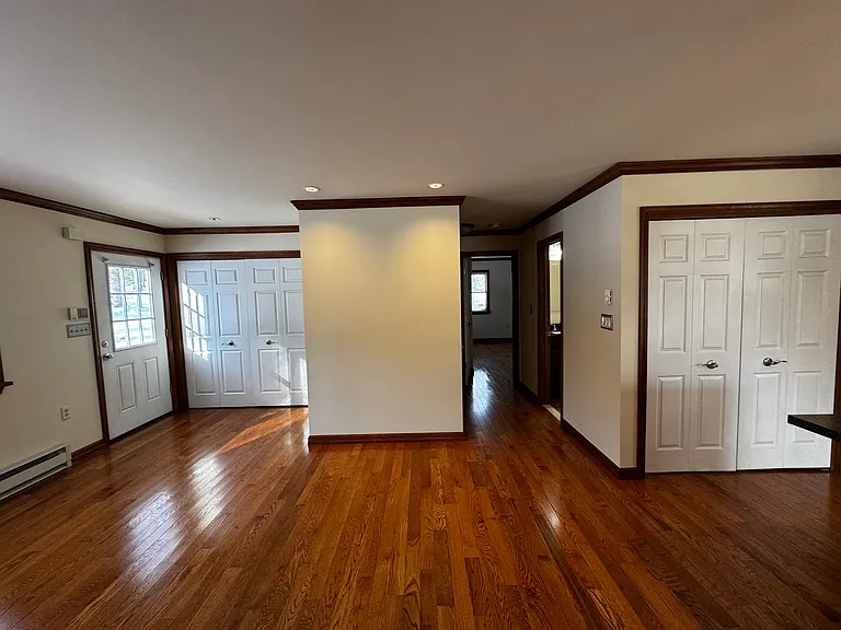 108 Cornelia Ln — Photo 8