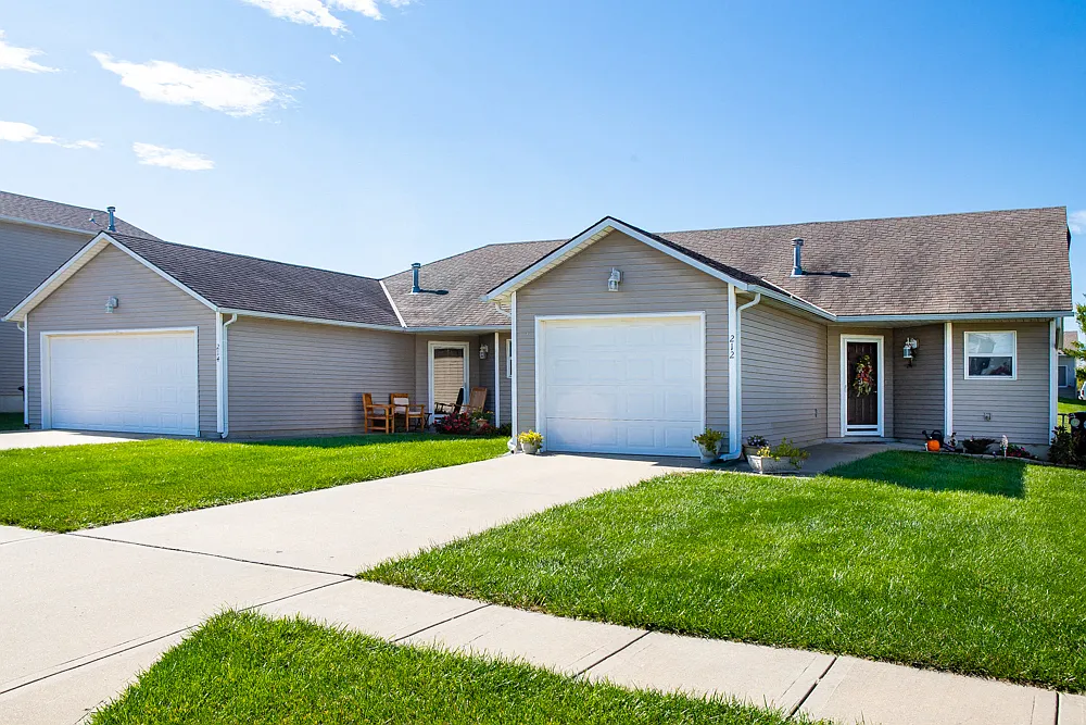 Hearthstone Crossing Duplexes — Photo 3