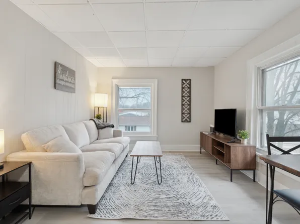 215 E Green St Unit 3, West Branch, IA 52358