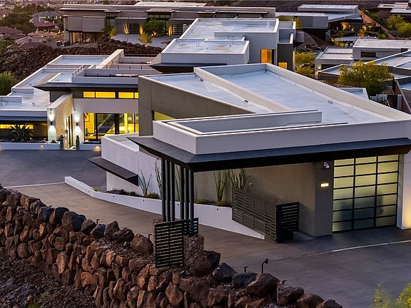 4th image of 1550 Dragon Crest Ave