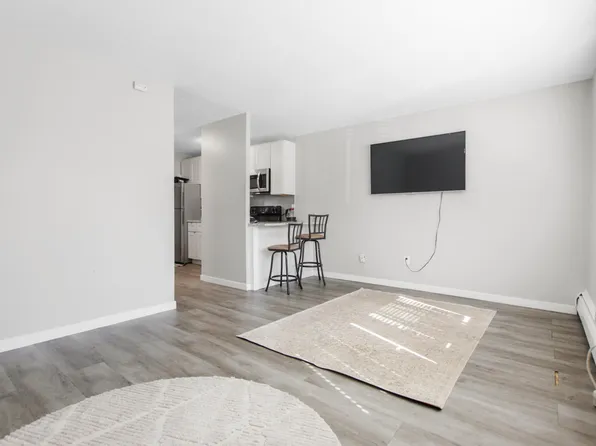 2616 Harriet Ave APT 117, Minneapolis, MN 55408