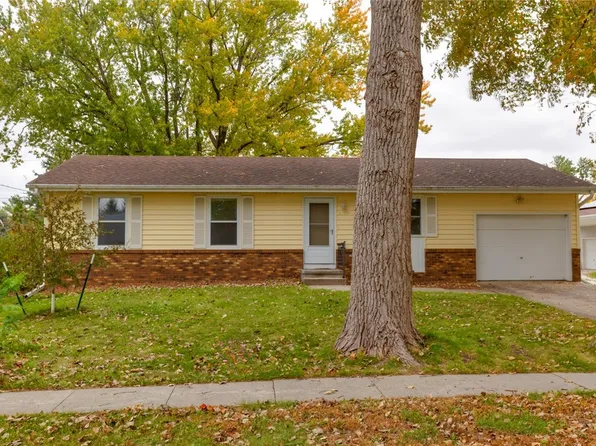 1709 Cherry St, Dallas Center, IA 50063