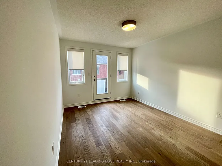 82 Avani Ave — Photo 18